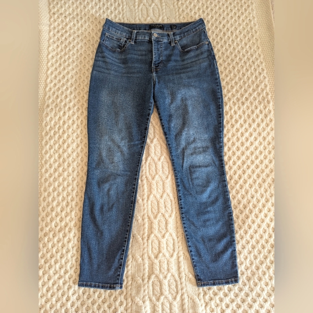 🍀LUCKY BRAND JEANS🍀AVA SKINNY, Sz. 10/30, Medium to Dark Wash, EUC!